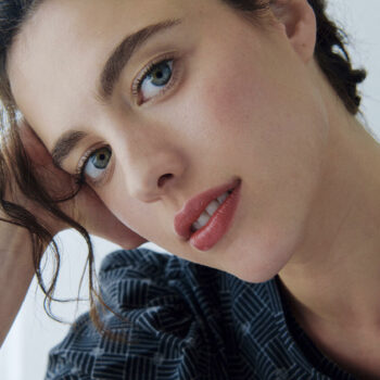 Margaret Qualley : “Préparez-vous à voir beaucoup mes fesses !”